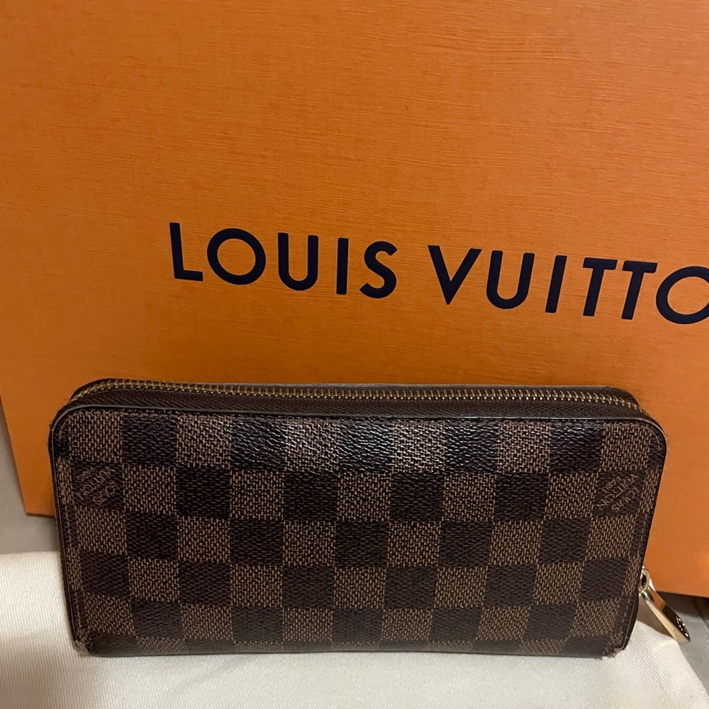 Louis Vuitton Damier Ebene Wallet